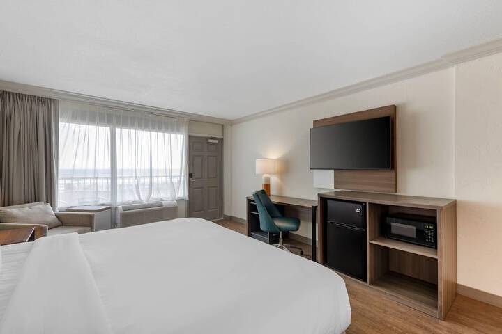 Room 32 of 55
