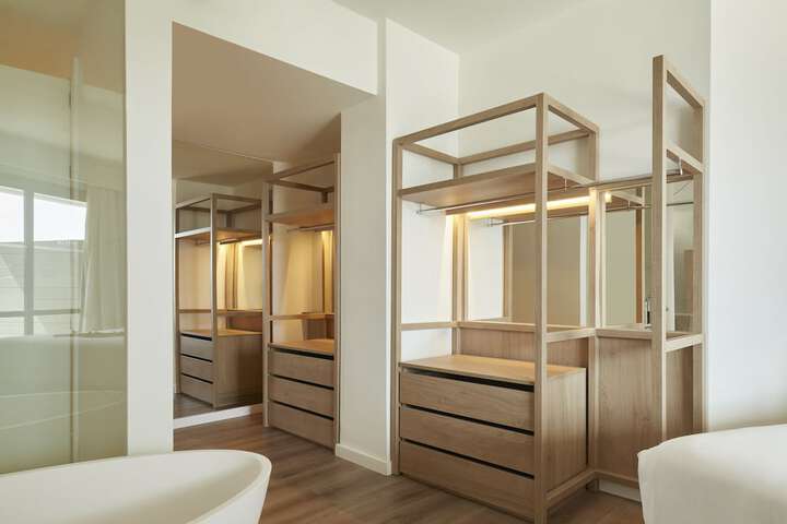 Room 32 of 139