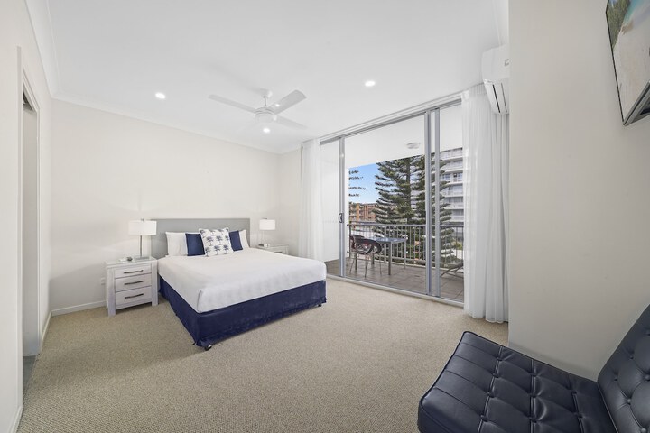 Room 7 of 28
