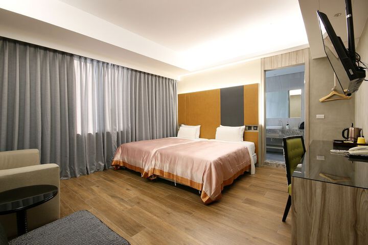 Room 55 of 91
