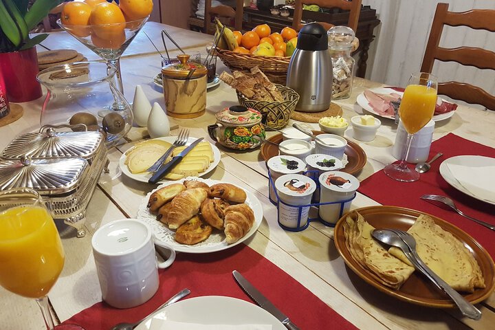 Breakfast/Coffee Service 52 of 90
