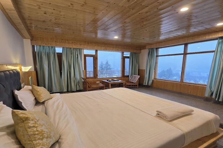 Room 27 of 110