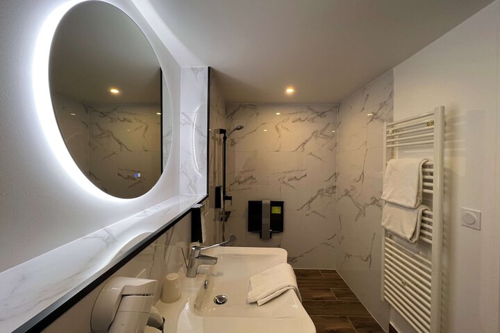 Bathroom Interior Photo