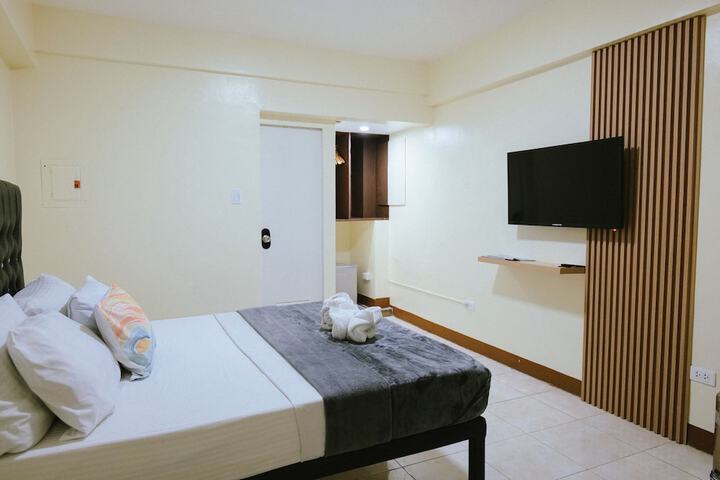 Room 11 of 27