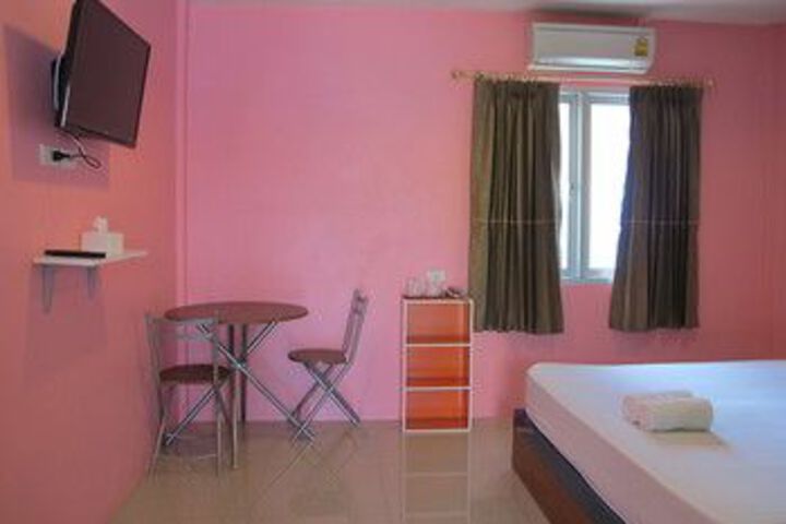 Room 37 of 47