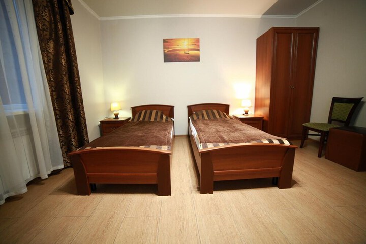 Room 33 of 60