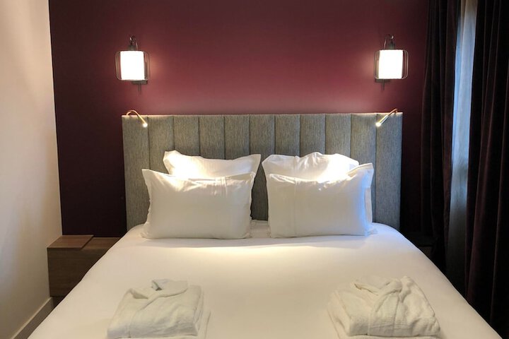 Room 16 of 117
