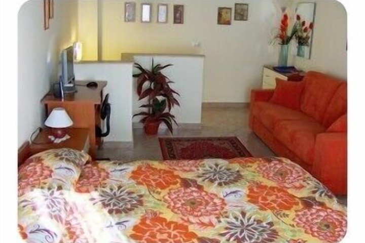 Room 4 of 57