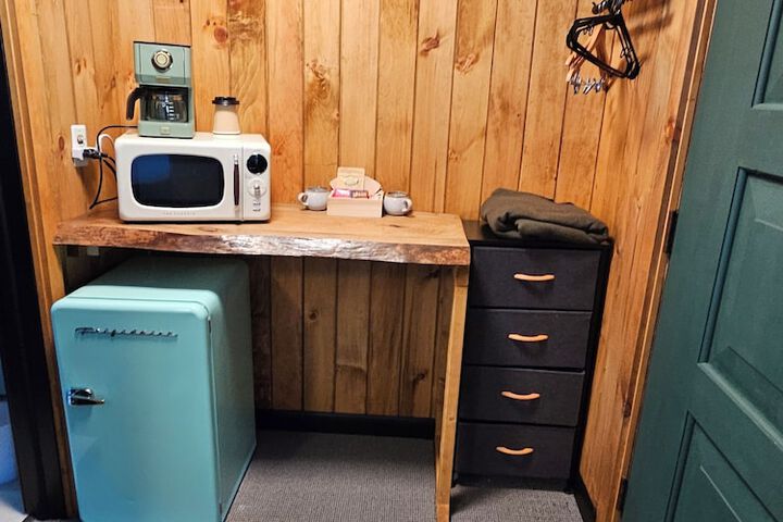 Classic Double Room 2 Double Beds Refrigerator, Microwave (5 of 7)