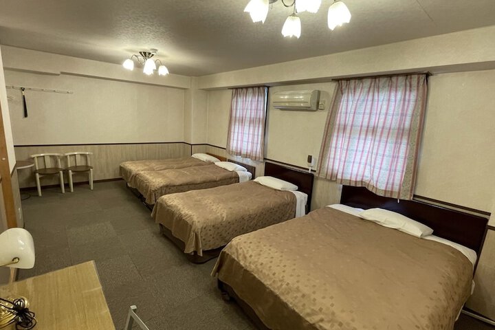 Room 24 of 71