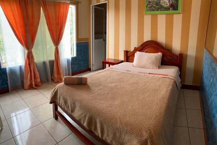Room 3 of 9