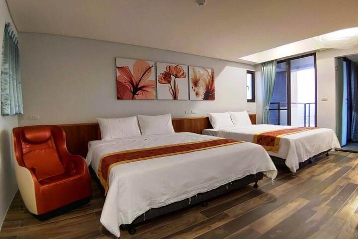 Room 5 of 62