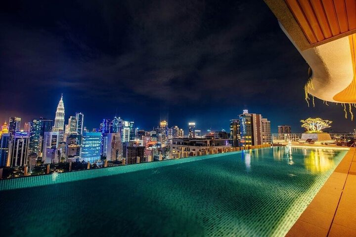 Pool 64 of 73