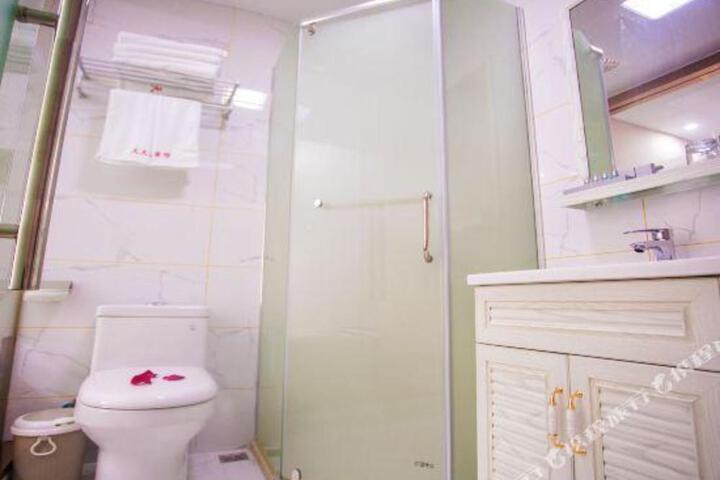 Tiantian Hotel