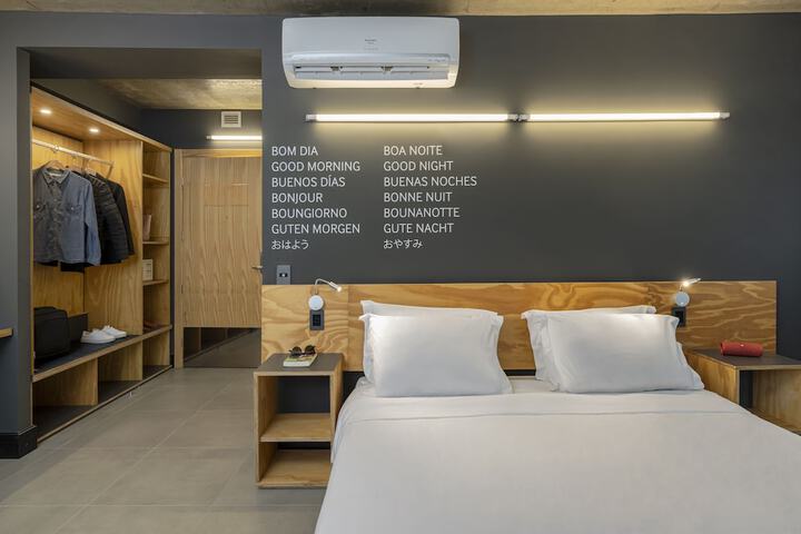 Room 16 of 41