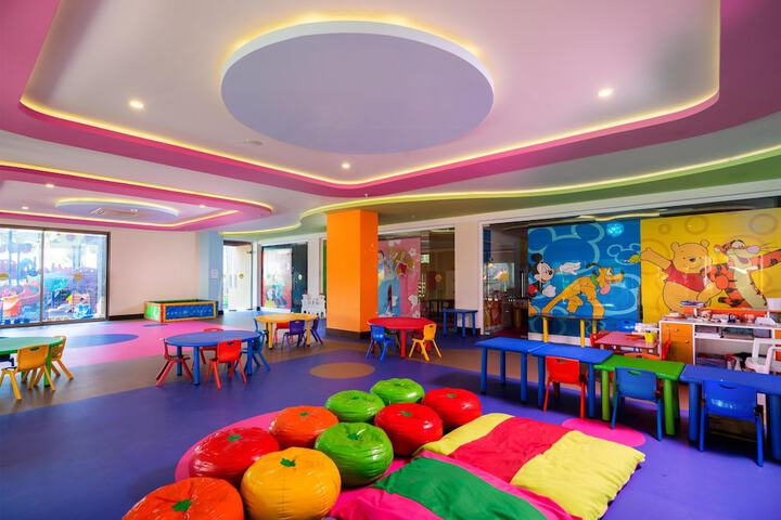 Hotel Interior 60 of 151