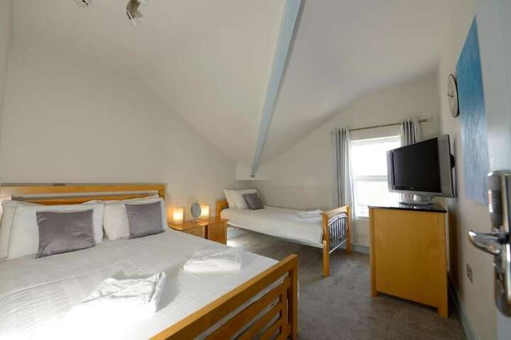 Room 8 of 39