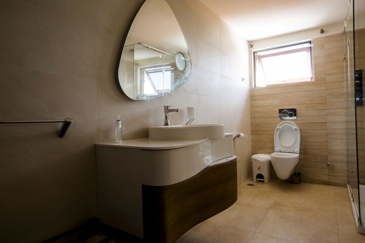 Room 14 of 25