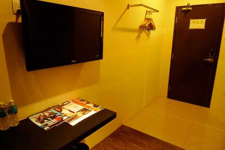 Room 22 of 36