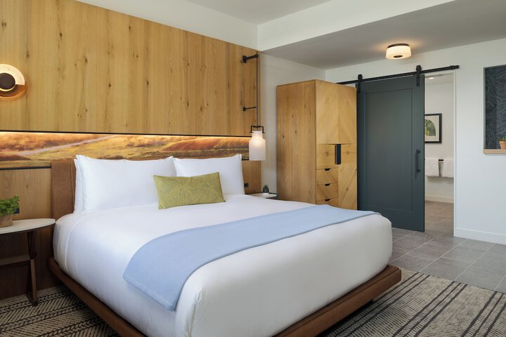 Room 21 of 135
