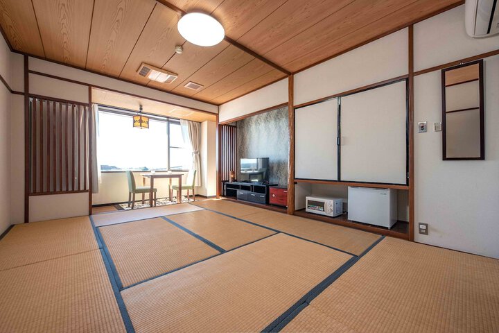 Room 13 of 59