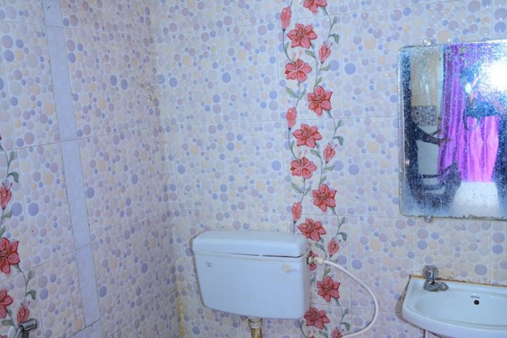 Room 16 of 20