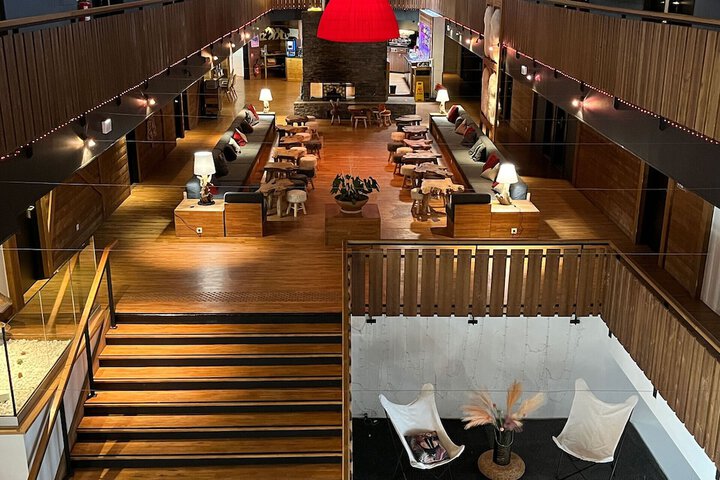 Guest Lobby