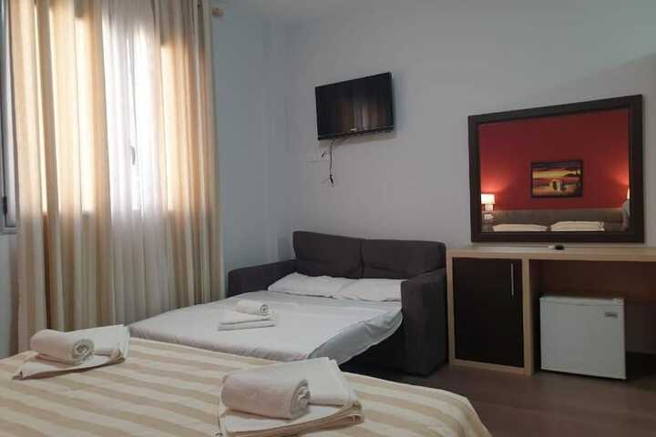 Room 40 of 66