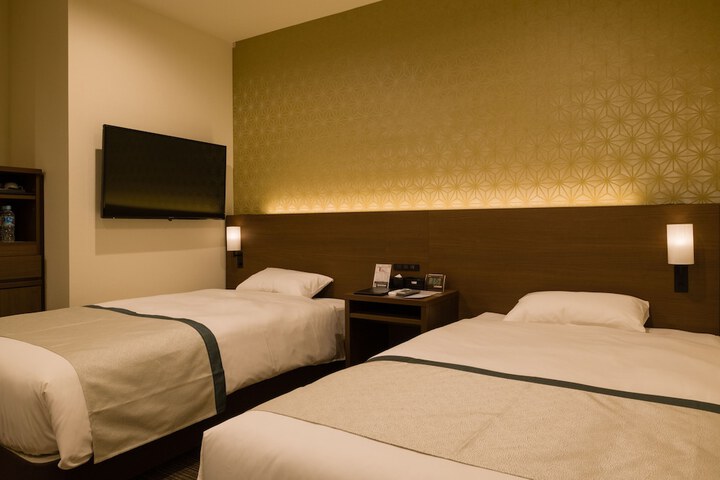 Room 15 of 79