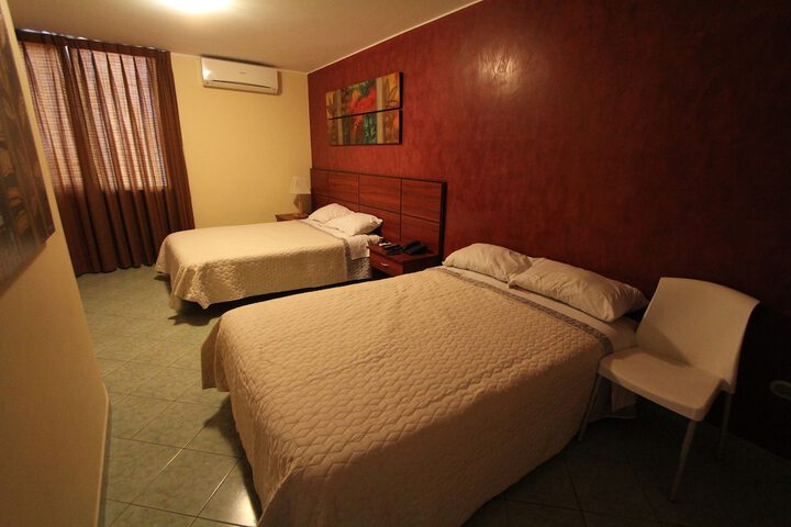 Room 22 of 46