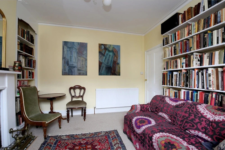 Room 2 of 20