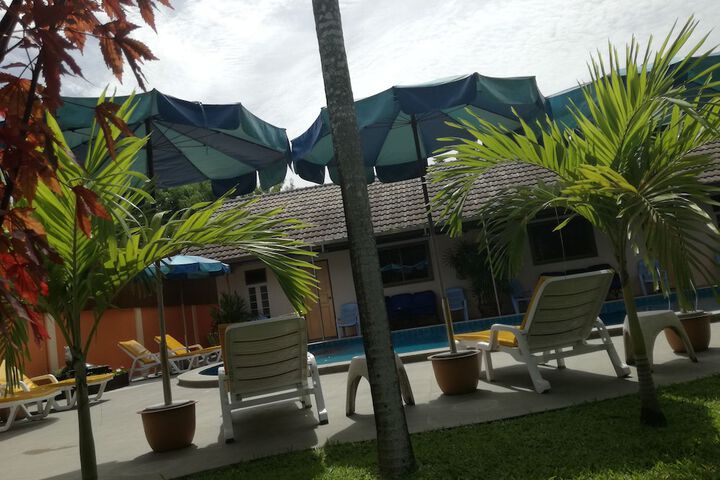 Hotel Exterior 42 of 53