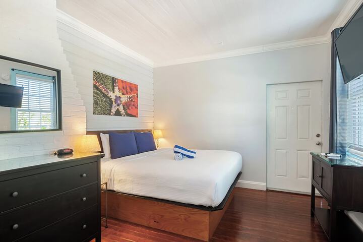 Room 22 of 62