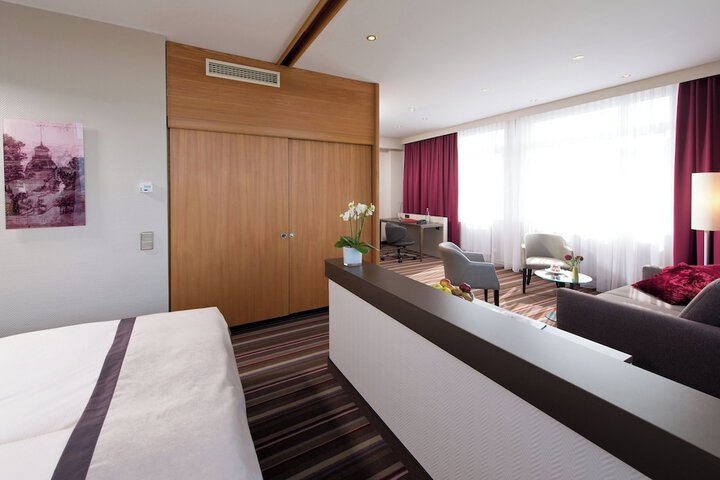 Room 22 of 61