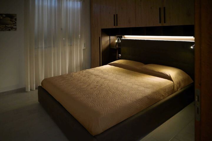 Room 27 of 85