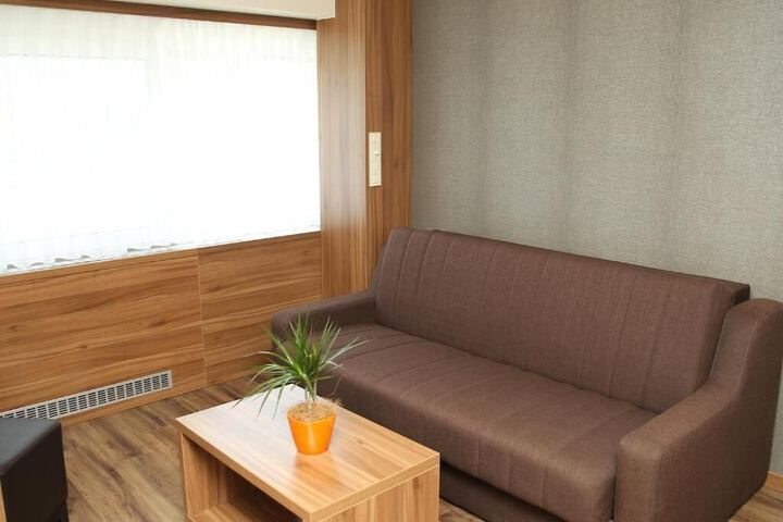 Room 11 of 22