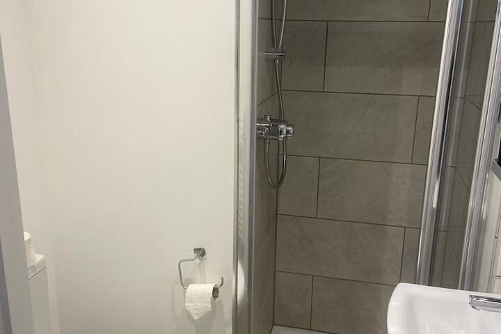 Room 7 of 10