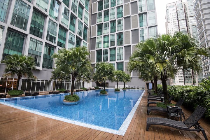 Hotel with Pool