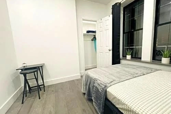 Exterior of NYC Manhattan Bedroom
