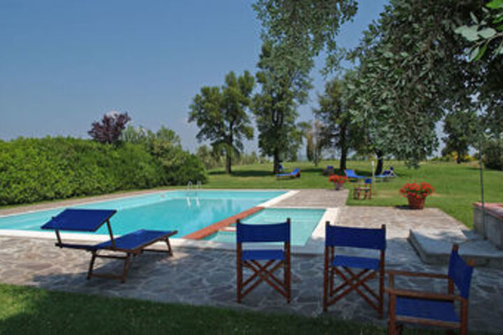 Pool 49 of 51