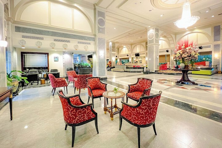 Guest Lobby