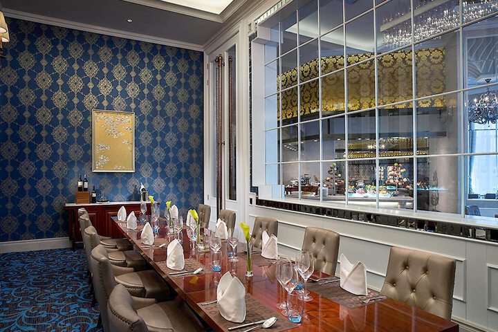 Dining 45 of 76