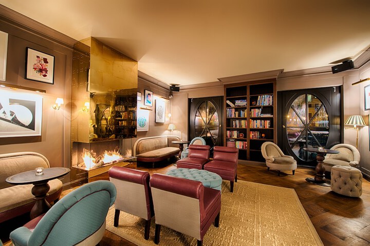 Lobby Entry