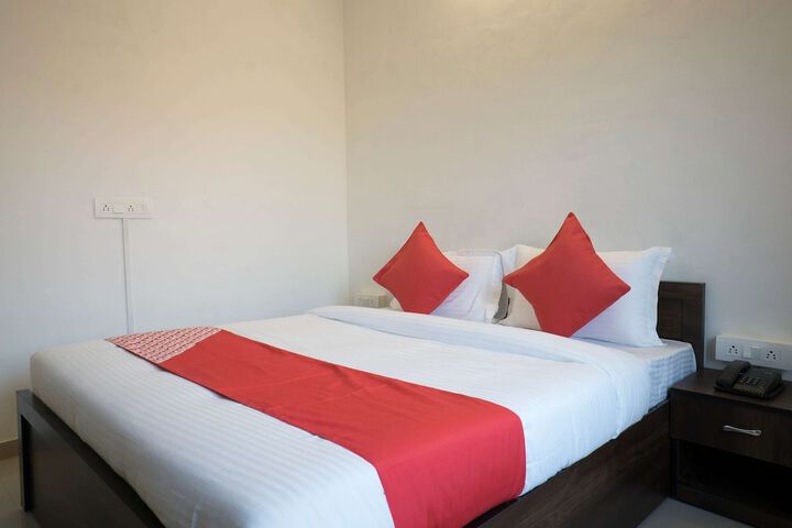 Room 10 of 26