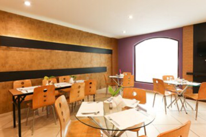 Dining 96 of 97