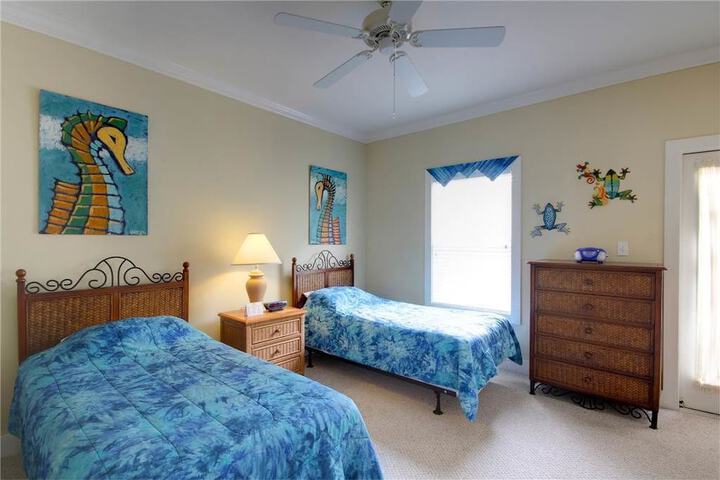 Room 9 of 92