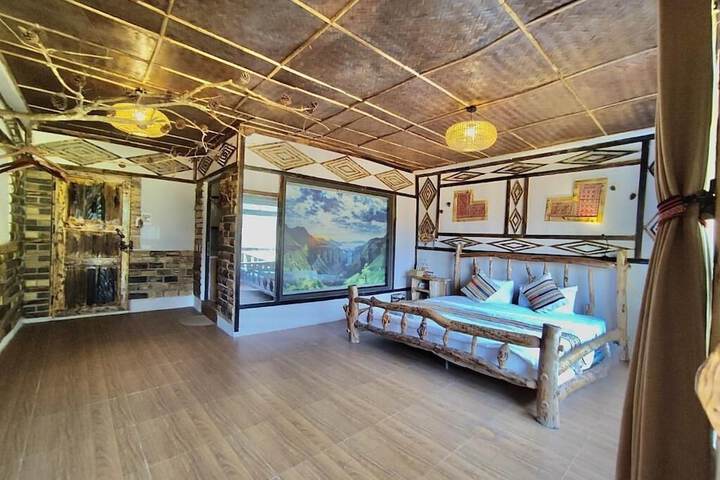 Room 2 of 48