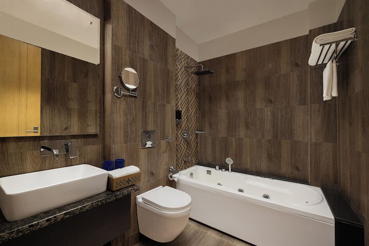 Room 16 of 17