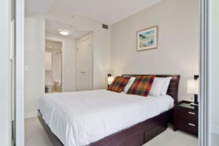 Room 16 of 30