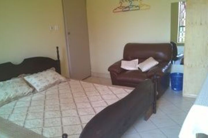 Room 7 of 10